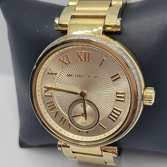 Michael Kors MK5867 Women's Stainless Steel Analog Champagne Dial Watch BC879 - Picture 2 of 10